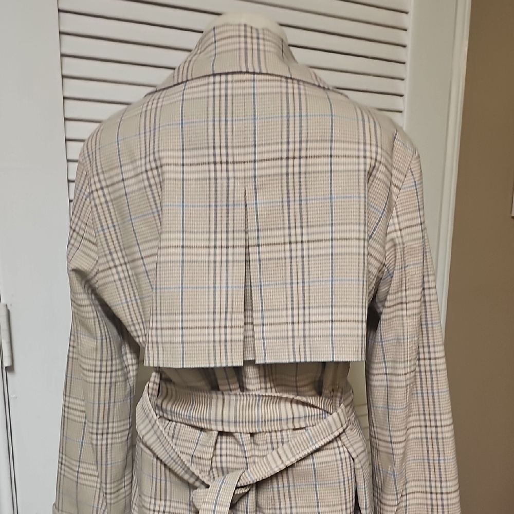 Bagatelle Beige Plaid Trench Coat - Picture 6 of 12